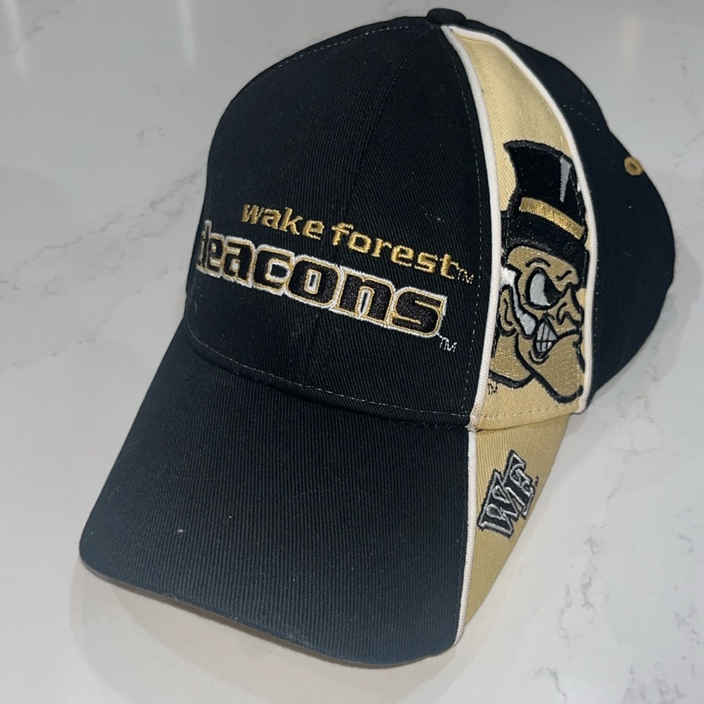 Like New Wake Forest Deacons Baseball Cap